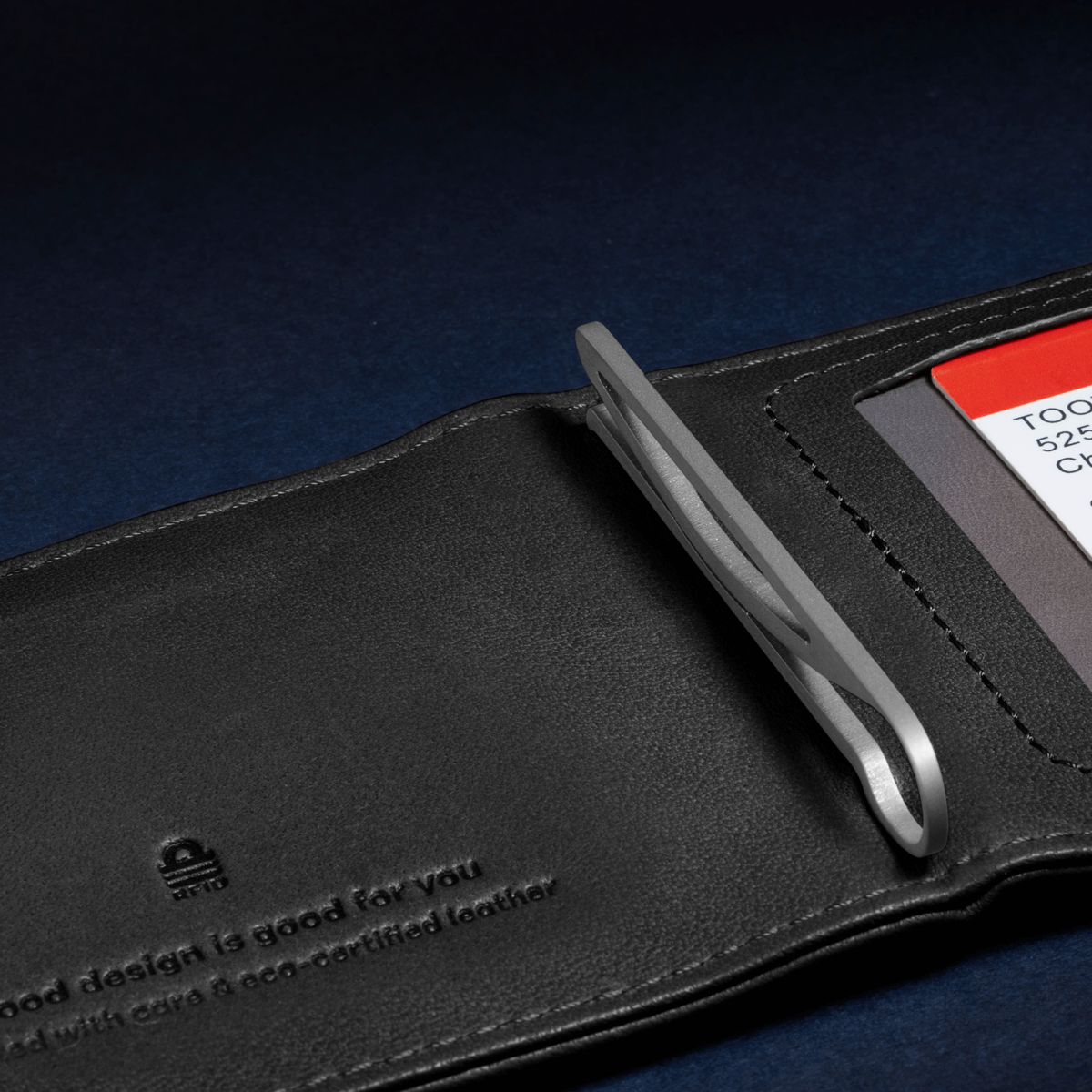 Distil Union Premium Wally Bifold 5.0 with titanium money clip, RFID-shielding and ID window in rich black leather